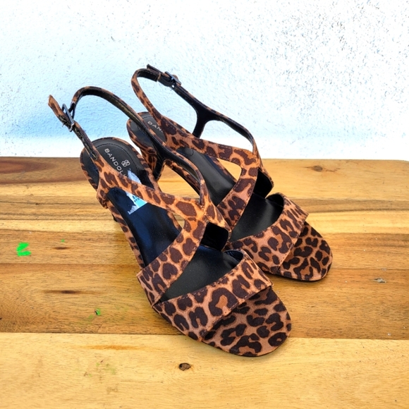 Bandolino Women's Strappy Tamar Sandal Size 5.5 M - Picture 8 of 16